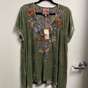 Johnny Was Renata Velvet Drape Top XL Embroidered Blouse Short Sleeve Green NWT